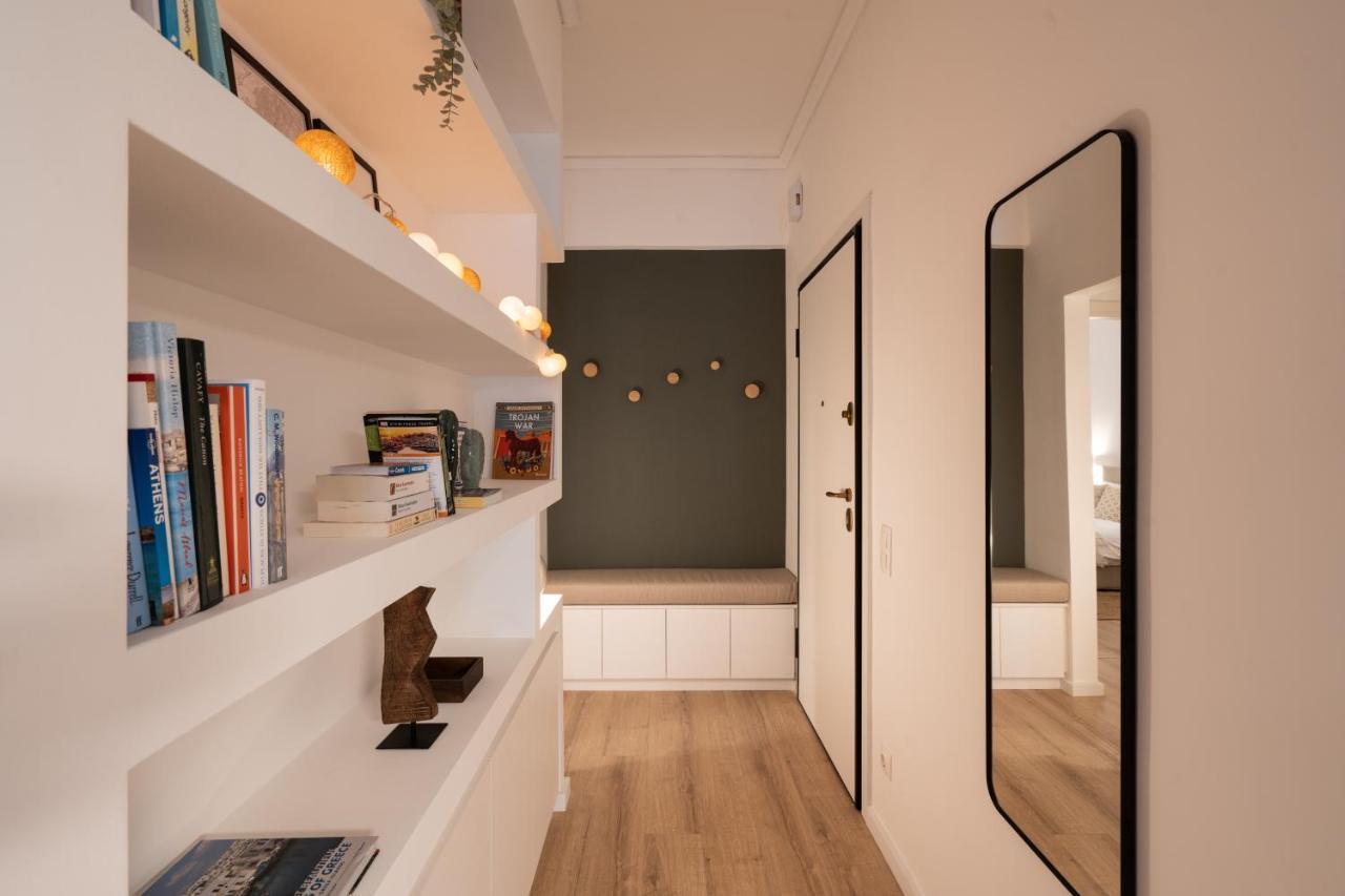 Unique 2 Bedrooms Apartment, Steps To Plaka And City Center Атина Екстериор снимка