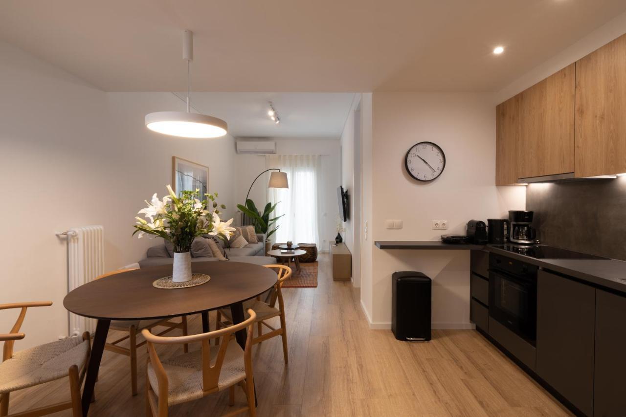 Unique 2 Bedrooms Apartment, Steps To Plaka And City Center Атина Екстериор снимка