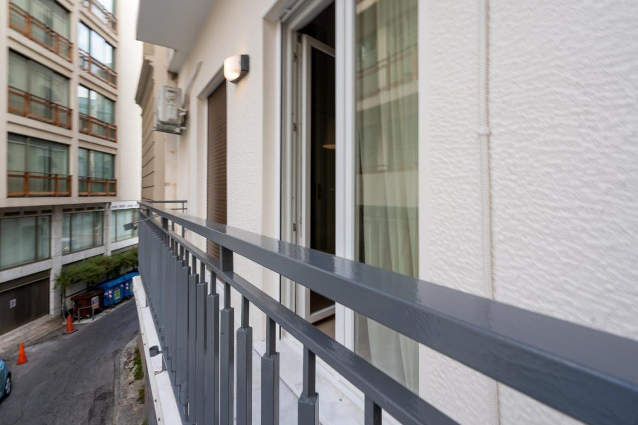 Unique 2 Bedrooms Apartment, Steps To Plaka And City Center Атина Екстериор снимка