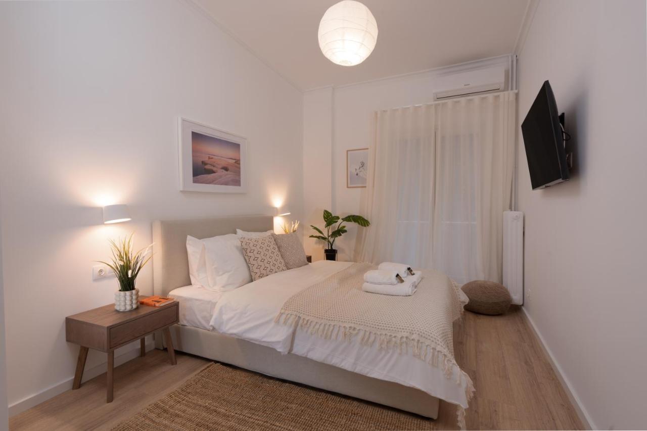 Unique 2 Bedrooms Apartment, Steps To Plaka And City Center Атина Екстериор снимка